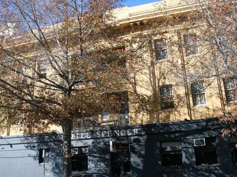 Mad Monkey Melbourne Hostel Exterior photo