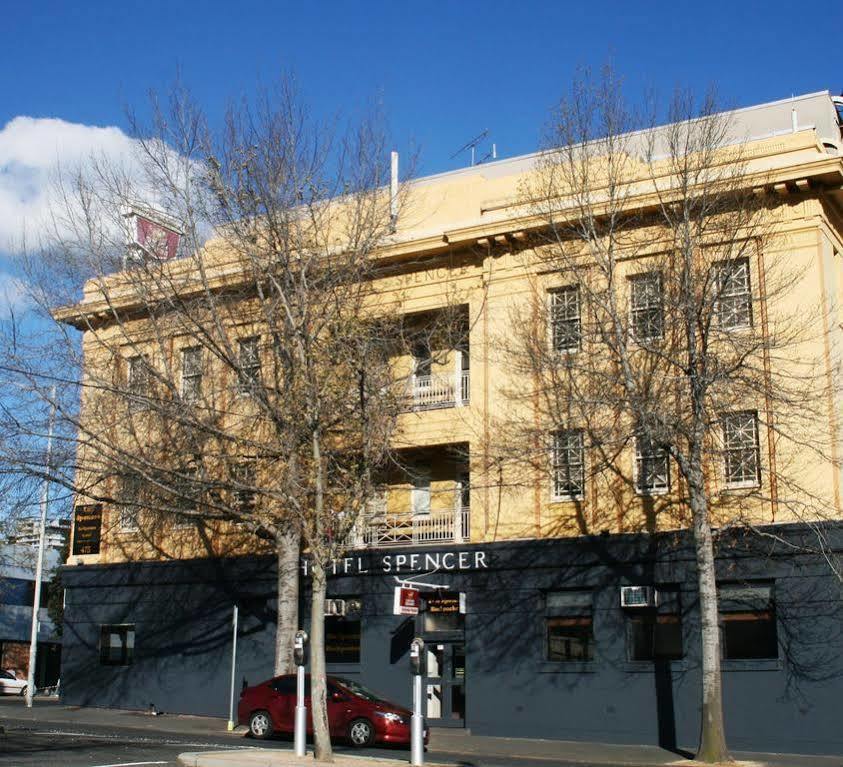 Mad Monkey Melbourne Hostel Exterior photo